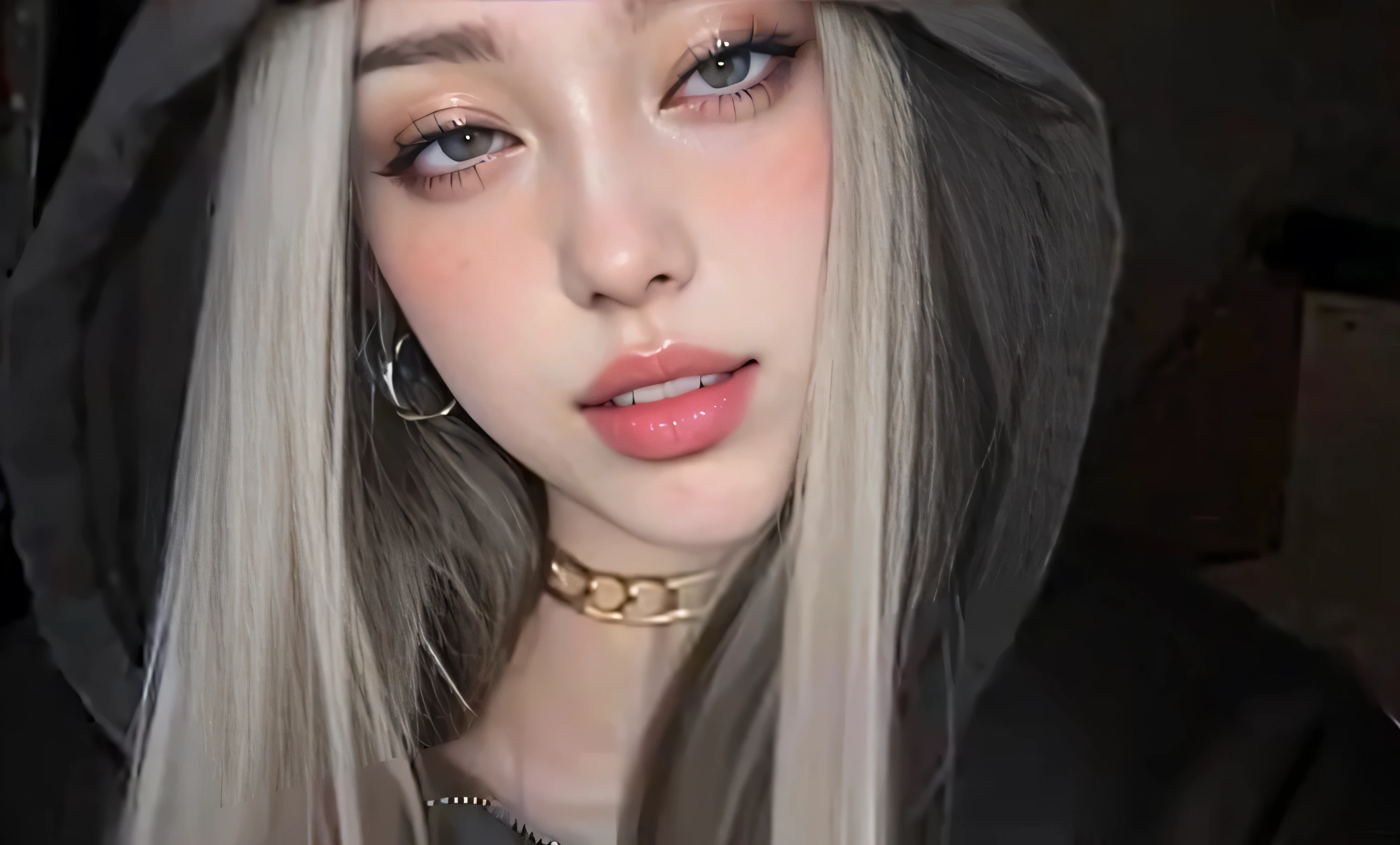 siren eyes and slanted eyes and Asian eyes