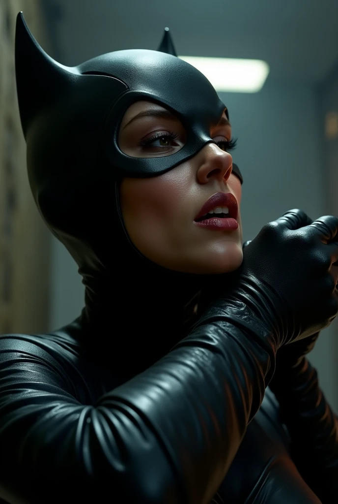 (8k, best Quality, Photorealism, Realism) A Hand is grabbing Catwomans neck from the left. Catwoman strangled, strangle, choke.