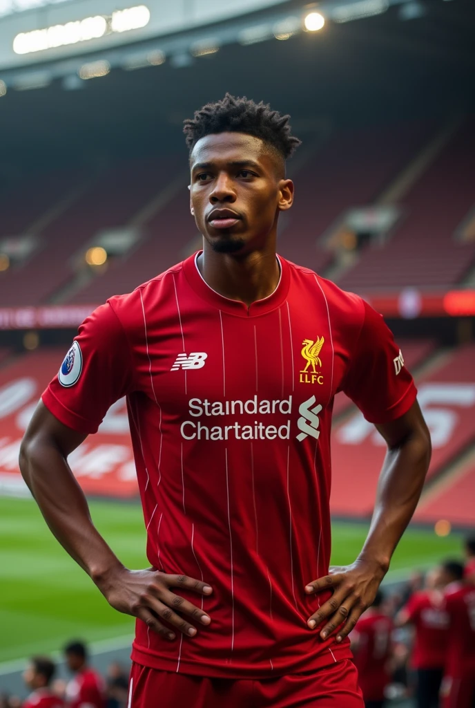 Marcus Rashford joins Liverpool and holds up Liverpool shirt