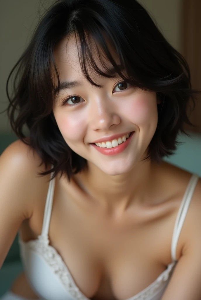 (Highest quality, 8k, 32K, masterpiece, Ultra-high resolution:1.2), Beautiful Japanese Women Photo, Short straight hair, natural beauty, (Leaning forward:1.3), (close:1.4), indoors, Look at audience, facial expressions amused, smug; provocative, cleavage, Blurred Background