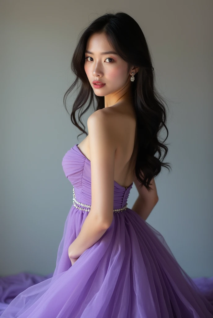 (Masterpiece、Best Quality:1.4)、Cute woman with big breasts、Beautiful looking Japanese person、Gravure photoshoot、Pose for the camera、Detailed Face、realistic photo、wearing violet evening dress