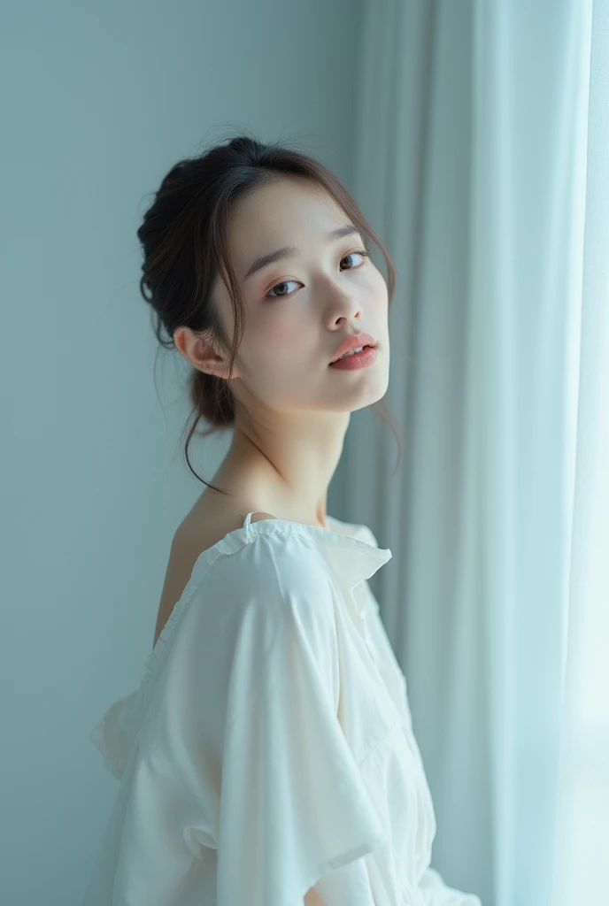 Simple and emotional photos with no basic colors, only white or light blue