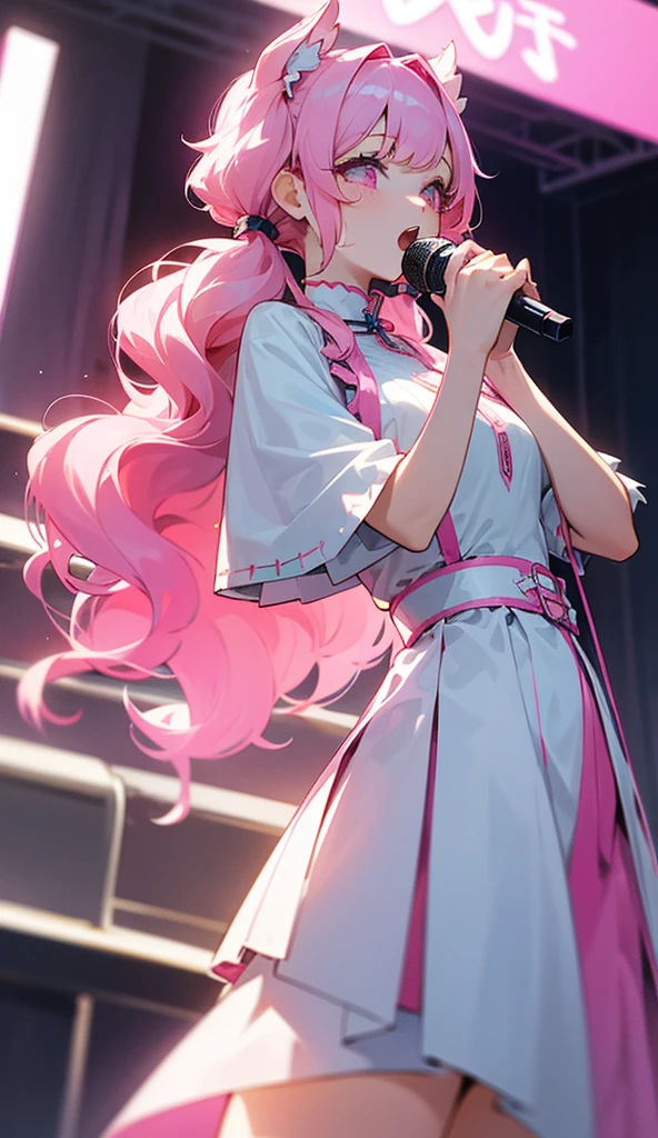 Pink Eyes、With very light, light, light twin tails、The height is medium。Pink hair with curly hair and light blue inner color。
This girl is dressed as an idol and singing. It has a sad atmosphere.