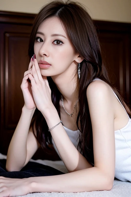 (8K resolution,Avatar photo),(1 lady,27 years old,((heart - shaped face,Wide top and narrow bottom,The forehead is wide and full,Pointed chin,The shape of the eyes is round and full,Small fan-shaped double eyelids,The silkworm is full,The tail of the eyes rose slightly,Thin upper lip,The lower lip is plump,delicate face,Detailed faces),Shoulder length hair,Roll inward),with fair and smooth skin,(Best skin type:1.21),(Sexy Lingerie,Lace lingerie),((Lying in bed)),(professional lighting),((Very uniform color,(Red,green))),(golden section,lens,Hasselblad photos,masterpiece:1.3),(Exquisite and cute,full of charm,heroic,fashion art,lead the trend,artist,art platform)