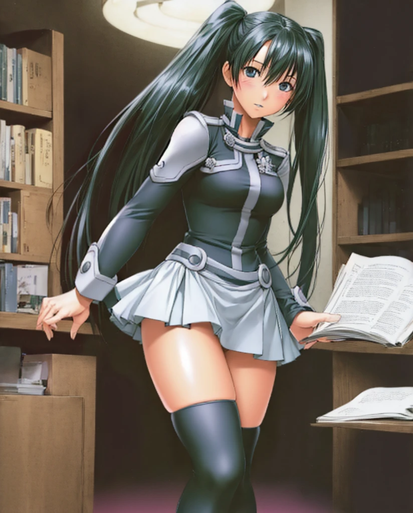 Lenalee, with her beautiful legs and twin tails, is standing in the library wearing a miniskirt uniform and black knee socks.。