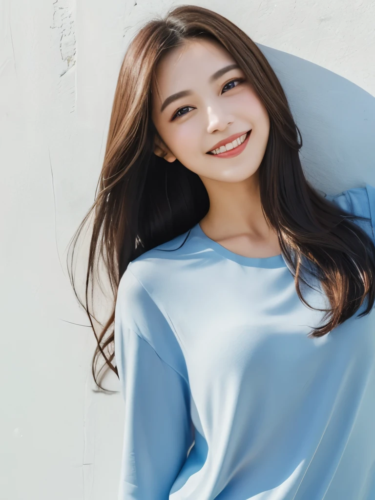 A very pure and beautiful girl,Painted with light makeup,Enchanted smile