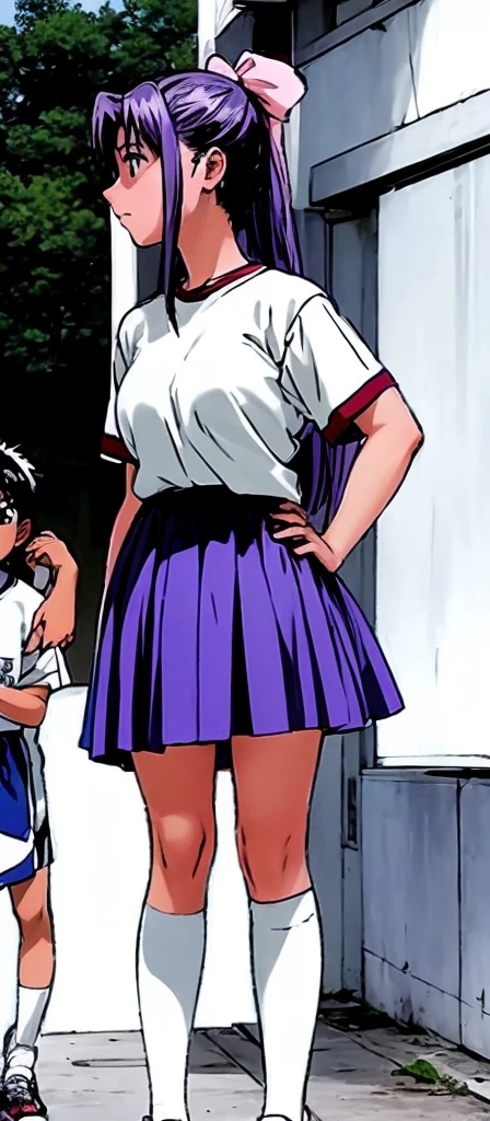 Momoko Koigakubo, a tall girl with beautiful legs, is standing with a smile on her face in a white gym uniform and light navy blue bloomers that look like panties.。Momoko Koigakubo is holding a young boy in a jersey.。Angle from below。