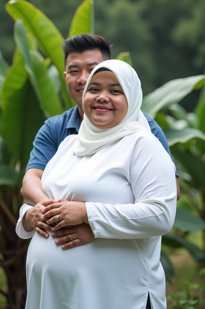 Remaja laki-laki 14 tahun kurus pendek menikahi janda hamil umur 33 tahun yang menggunakan kamben jawa