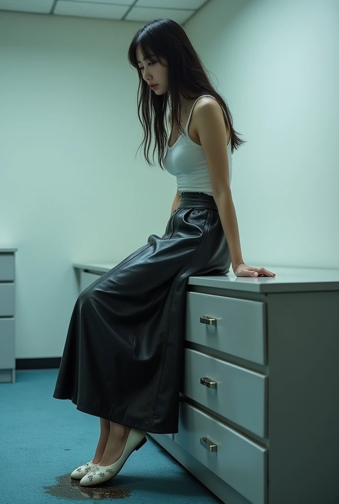 Malay Girl sees the ghost and pees her black culotte pants until her pants are wet in fright.