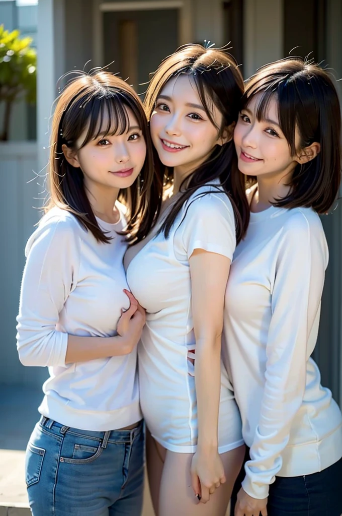 Three Girls，Equal height，Black and blond hair，Face to face, staring at each other，Embrace each other，The two breasts are close to each other，{{kissu、Embrace each other、Photo of three people facing each other、Pushing boobs together、Stick your boobs and boobs together、Super big breasts