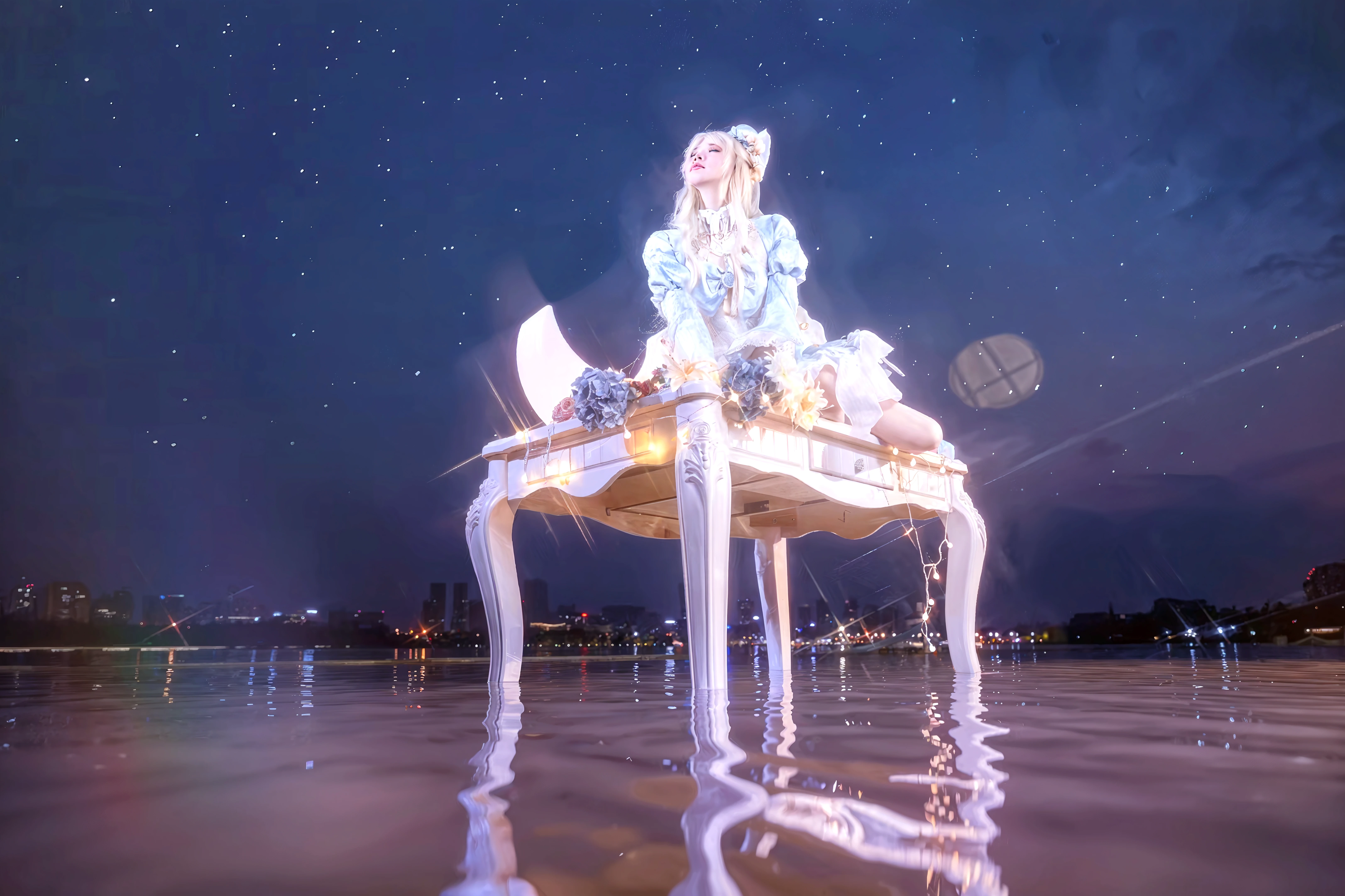 Anime girl with light blonde hair，With light blue eyes，Wearing an off-the-shoulder dress with puff sleeves，Sitting in the woods，Next to it is an orange mushroom，Surrounded by fireflies under the stars
