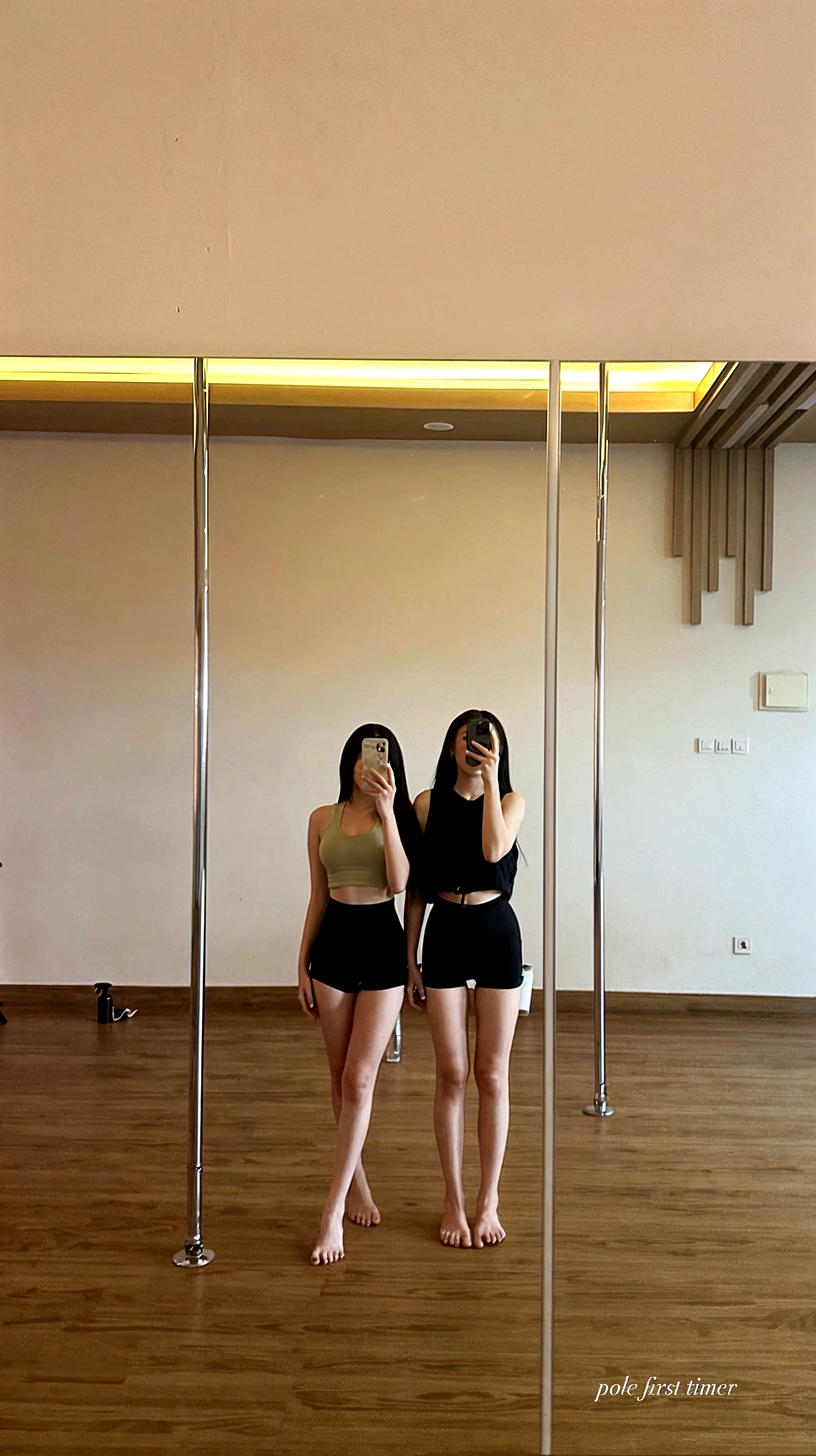 NSFW:1.3, top-quality、masutepiece、8K、from the rear、hip focus、point of view, Many beautiful female workers in their 20s changing clothes in a crowded cramped changing room、Laughing、extra detailed face、extremely detailed eye、Randomly stripping banker-style uniforms、Random breasts、Random hair、Very big hips、Composition with depth