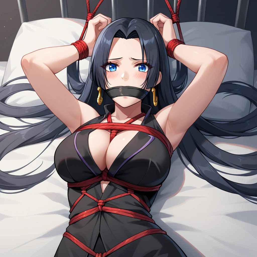 solo, long hair, Long twintails, Haare nach gebunden, breasts, looking at viewer, large breasts, black Short dress, 1girl, cleavage, earrings, Boa Hancock, Schwarzes Haar, sehr lange Haare, loose hair, Brüste, large Brüste, Ohrringe, blue eyes, detailed beautiful face, very big breasts, (laying in a bed), big ass, shakles connected to ropes, w-w-chain, blushing, cute, hands over the head, detailed face, erröted, whole Body shibari, beautiful tied Up, bondage, Red ropes, otm Gag, gagged, black gag, black blindfold