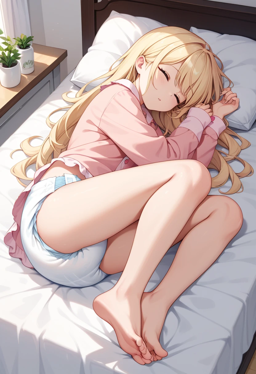 Beautiful long blonde　Pink pajamas　bottomless　diaper　Sleeping in bed　barefoot　Long sleeve　Raise both legs