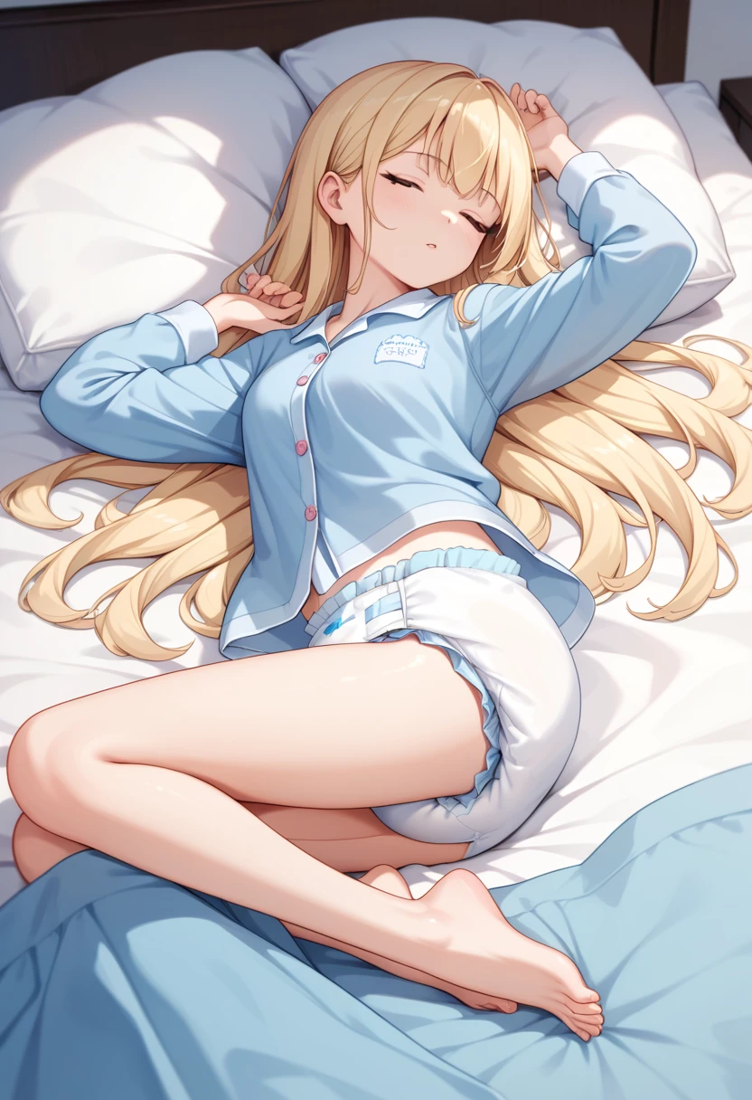 Beautiful long blonde　Light blue pajamas　bottomless　diaper　Sleeping in bed　barefoot　Long sleeve　Open your legs