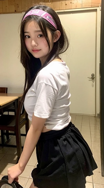 １４age、Bandana on head、See-through T-shirt、Ramen shop、Big Breasts, Junior high school students 、、Black Eyes、、Narrow eyes、、Good growth、、Big ass in a miniskirt