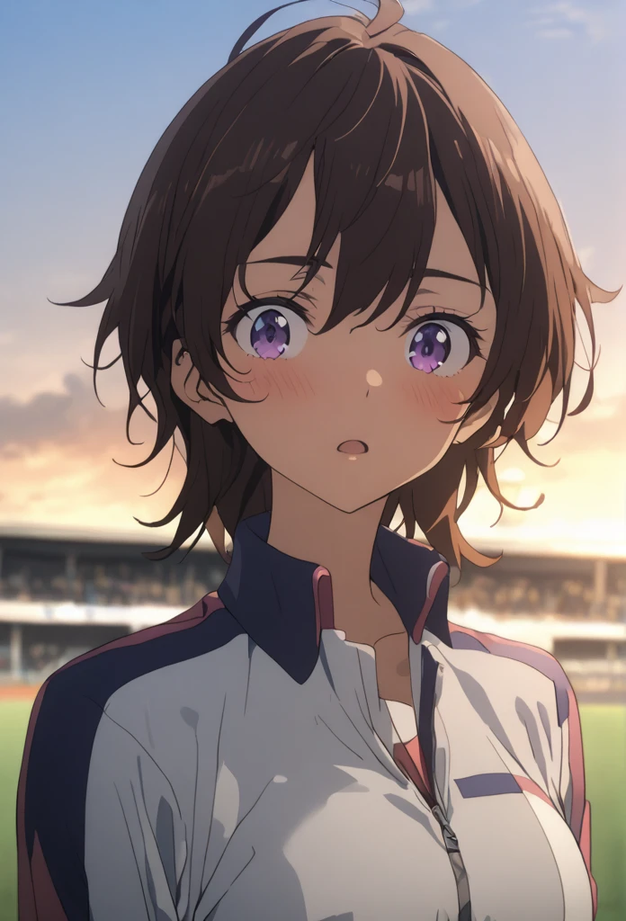 1 person、girl、Brown Hair、Purple eyes、Track and field uniform、Sunburn