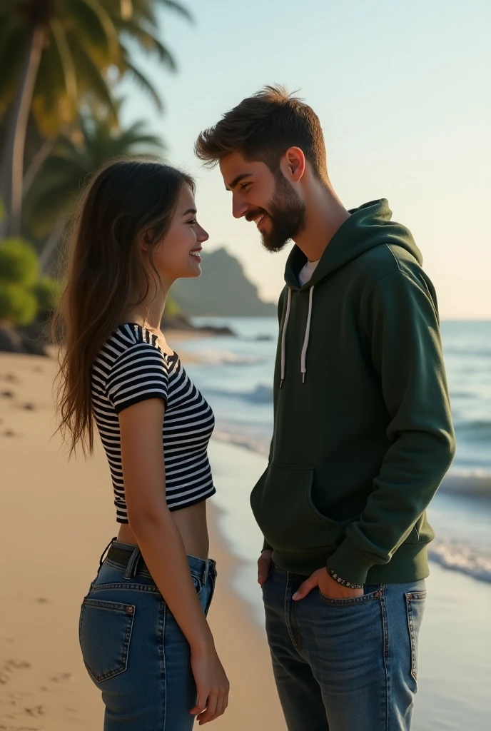 Casal de jovens, um homem branco sorridente de barba e  uma mukher morena de cabelos lisos com um lindo sorriso no rosto, passeando na praia com um beagle tricolo