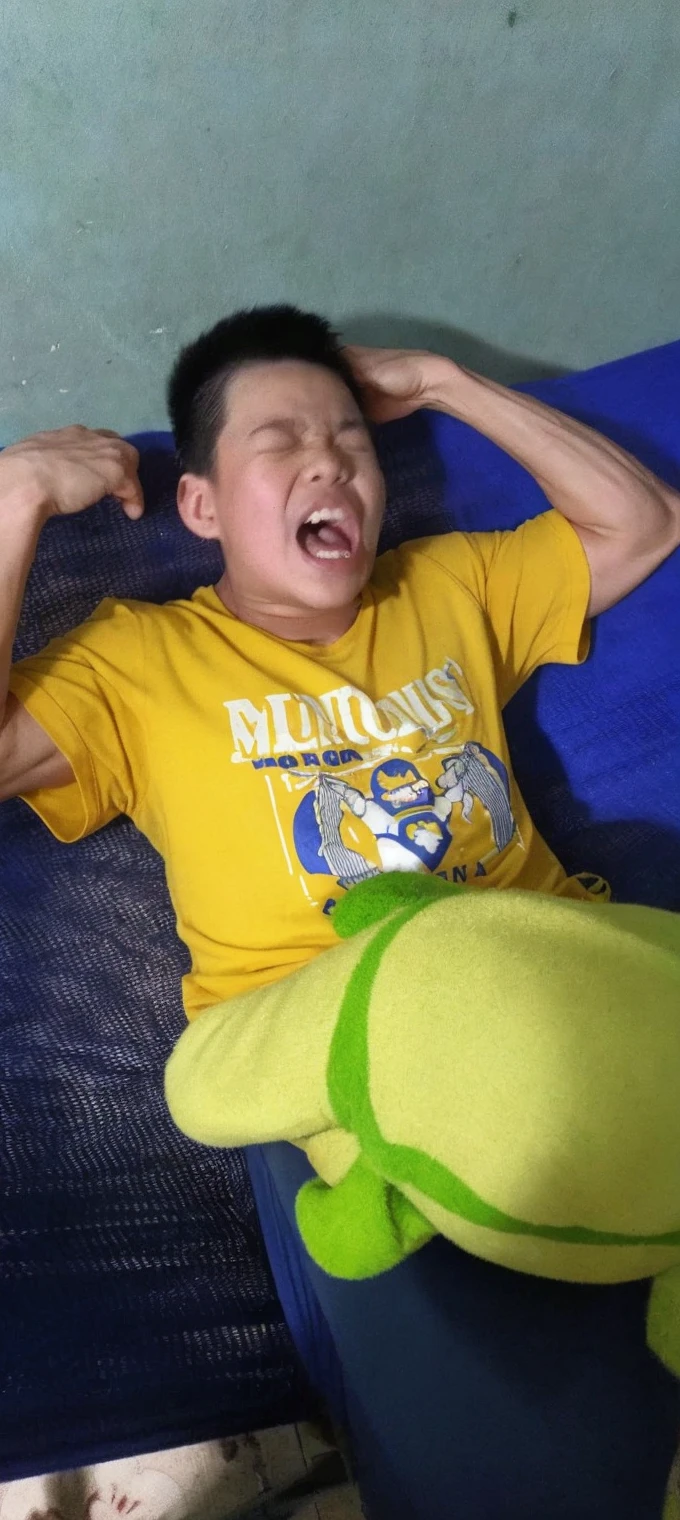 The Asian boy of Allafed sits in a chair,Wearing a yellow shirt, 2 years old, sonichu, Pikachu, 4 year old, coloured photo, Four years old, yanjun cheng, wearing a modern yellow tshirt, nivanh chanthara, ???, riyahd cassiem, 5 years old, taken with sony alpha 9, with yellow cloths