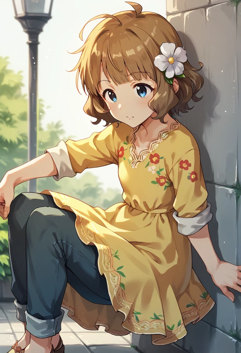 suou momoko, casual, ahoge, short hair, blue eyes, eyebrows visible through hair, wavy hair, blunt bangs, yellow dress, print dress, floral print, yellow shirt, short over long sleeves, layered sleeves, hair ornament, hair flower, white flower, black pants, pants under dress, capri pants, pants rolled up