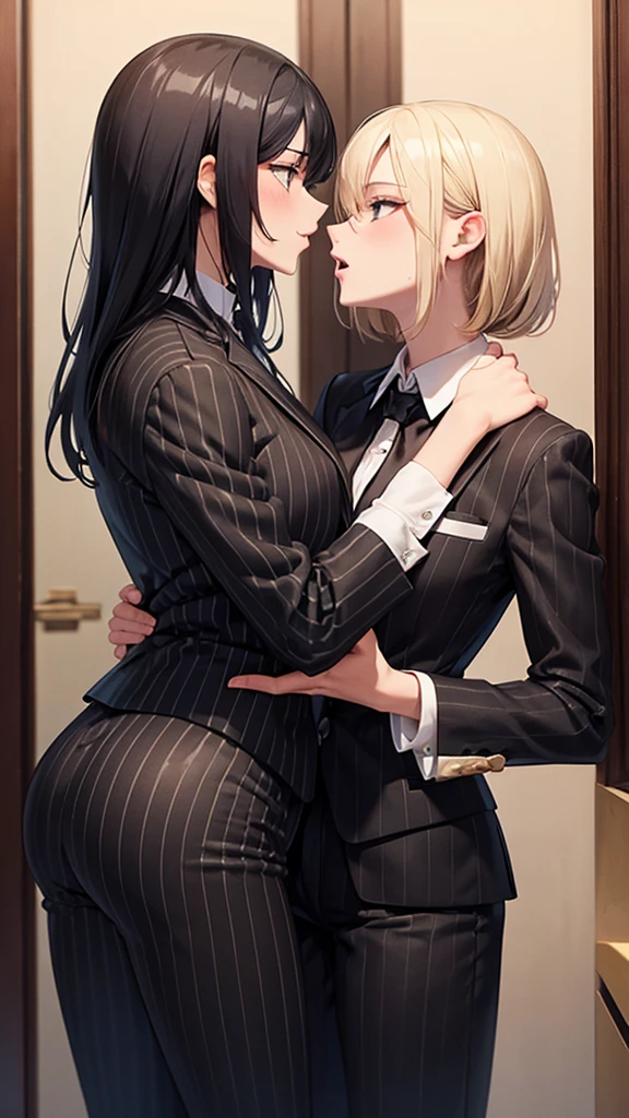 Two mature women、woman with tanned skin、Two women kissing and shaking their hips while inserting a dildo into each other&#39;s pussies