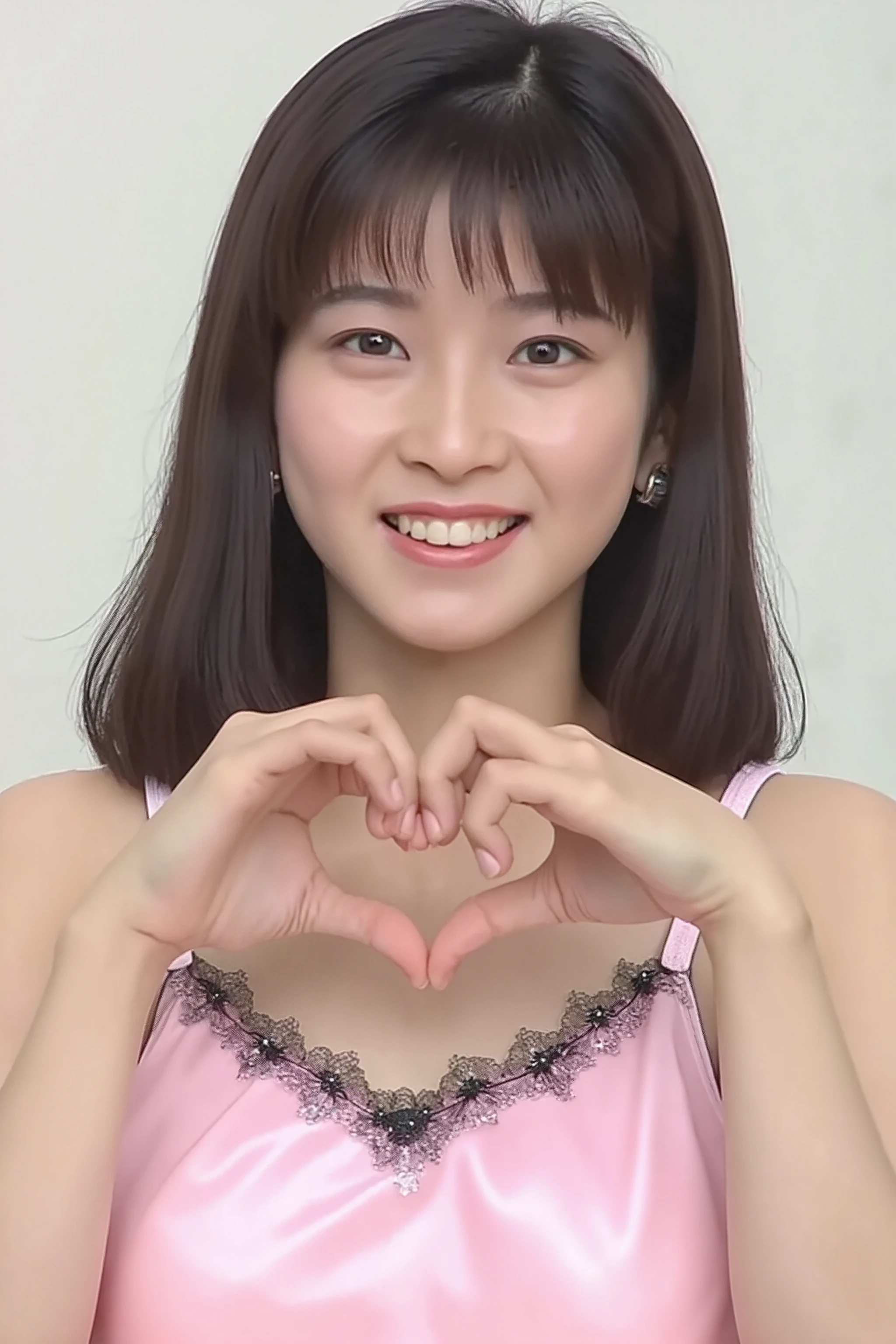 (((Make a heart shape with both hands and smile:2.1)))、 (RAW Photos、8k、32K、masterpiece、Realistic、  photoreal:1.37)、Cute Japanese women images、Photographed in natural light、  upper body、 1 girl、Photo Mapping、 Physically Based Rendering、Excellent image quality、  High Resolution  、1080P、(Detailed CG)、Rich details、( great features :1.35)、(Detailed eyes)、 I'm looking forward to your eyes、Delicate clavicle、非常にリアルで詳細な若い女性の  upper bodyポートレート。The skin is beautiful、Soft light is reflected in the high part of the cheek、 Tiny pores and hair follicles、 Even the tiniest blood vessels are visible。The skin is smooth、Natural flushing of the cheeks、Gives a healthy glow。 The eyes are large and clear blue、 The iris has fine patterning、 Light is reflecting and shining in the eye。 There is a slight shadow under the eye、 Her eyelashes are long and naturally curled。 her lips are soft pink 、 Smooth texture and natural glow、Reflects light slightly ,  the woman is wearing a simple thin camisole、 The background is a pale monochrome gradient、焦点は完全に顔と  upper bodyに当たっている、Realistic shadows and textures、Photographic depiction