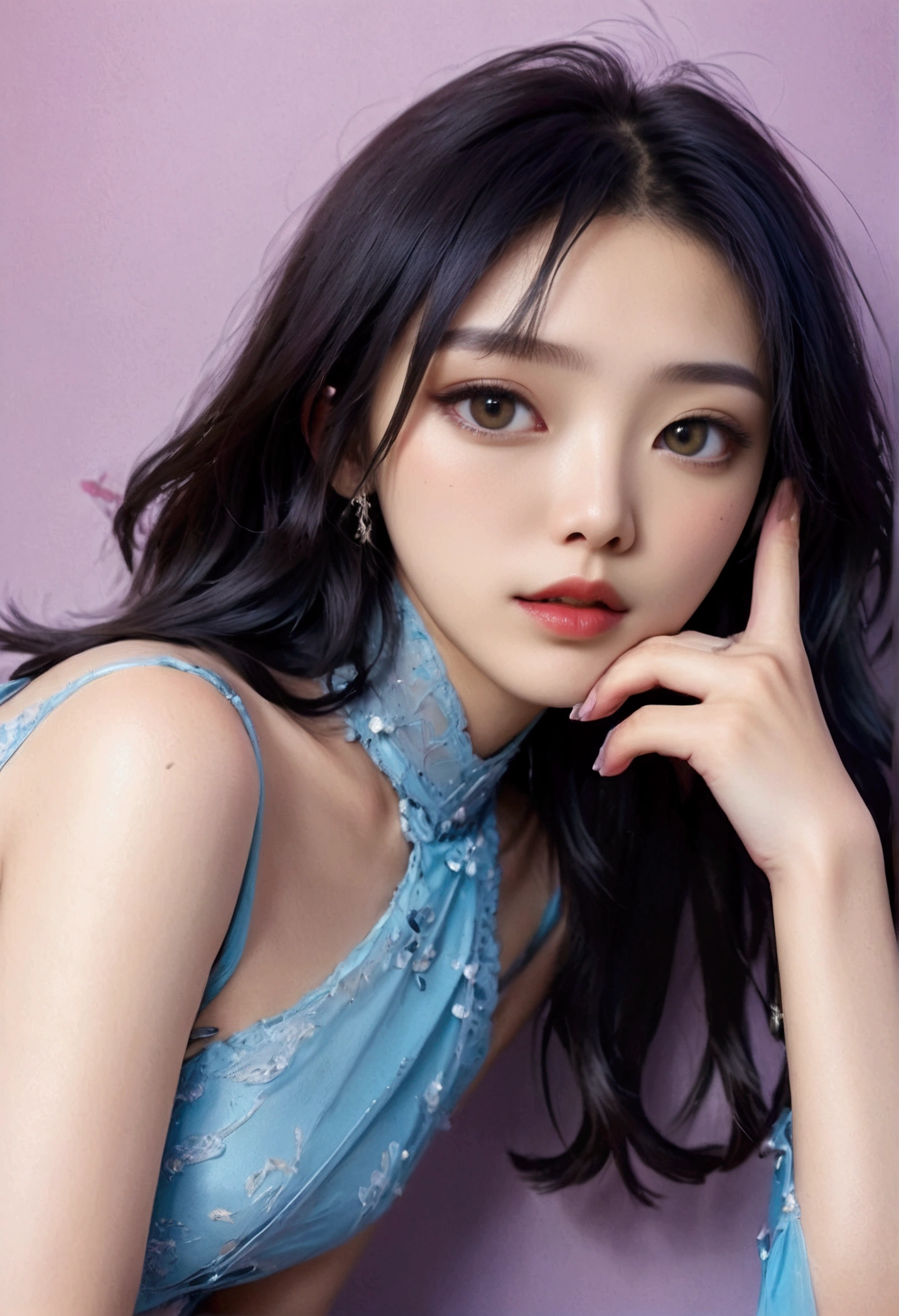 Japanese model takes selfie like a social media influencer、Webcam Photos、Photo by Felicia Simone、Filmed in Provia、hinchel、Glossy。