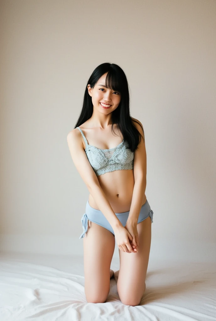 Only one cute smiling woman is wearing a camisole and posing cross-legged、The background is a monotone 、
