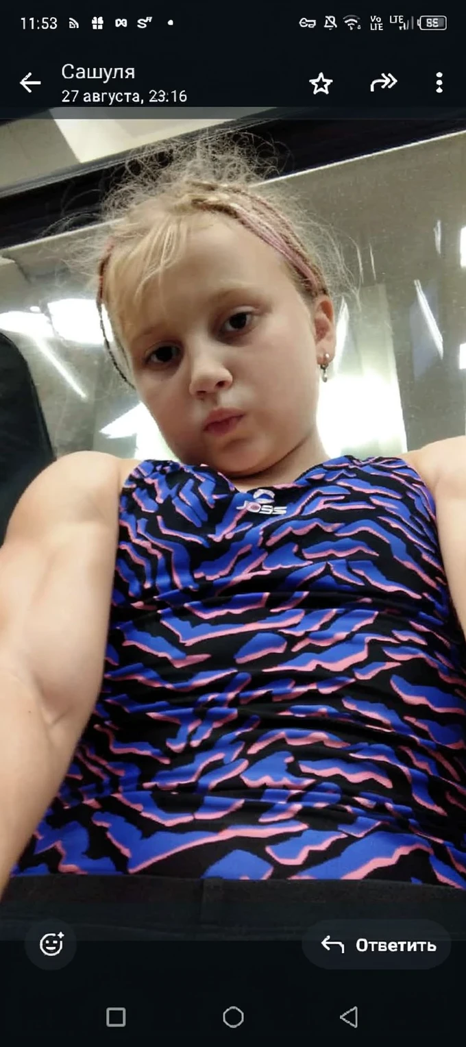 Little Girl 8-year-old Blonde Muscles Muscle Abs Micro Bikini Beach Half naked female_only