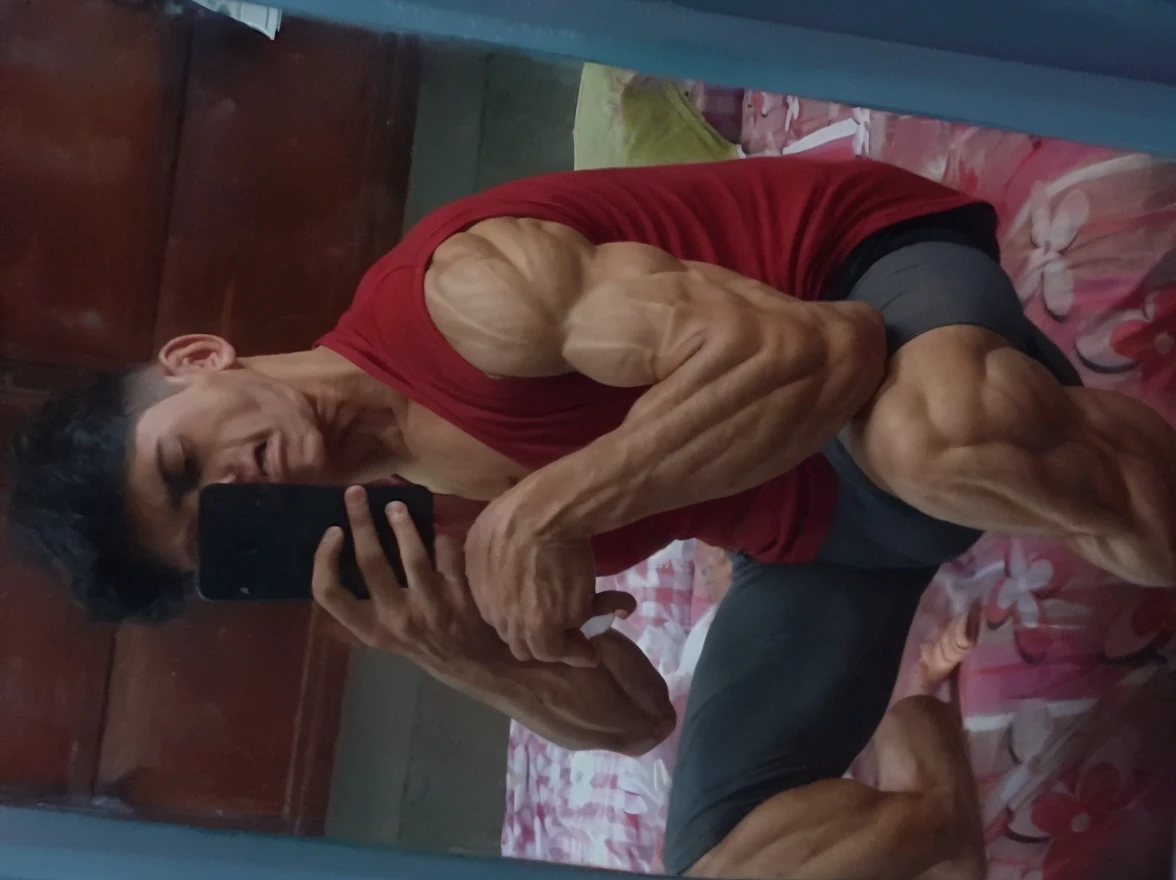 (Melhor qualidade),(maximizar musculatura),(fisiculturismo),(Uplighting),(detalhamento),(detalhamento trincado),(ultrarrealismo),(8k).