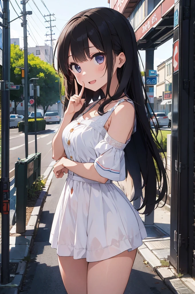 Kikuri Hiroi,naked、In town