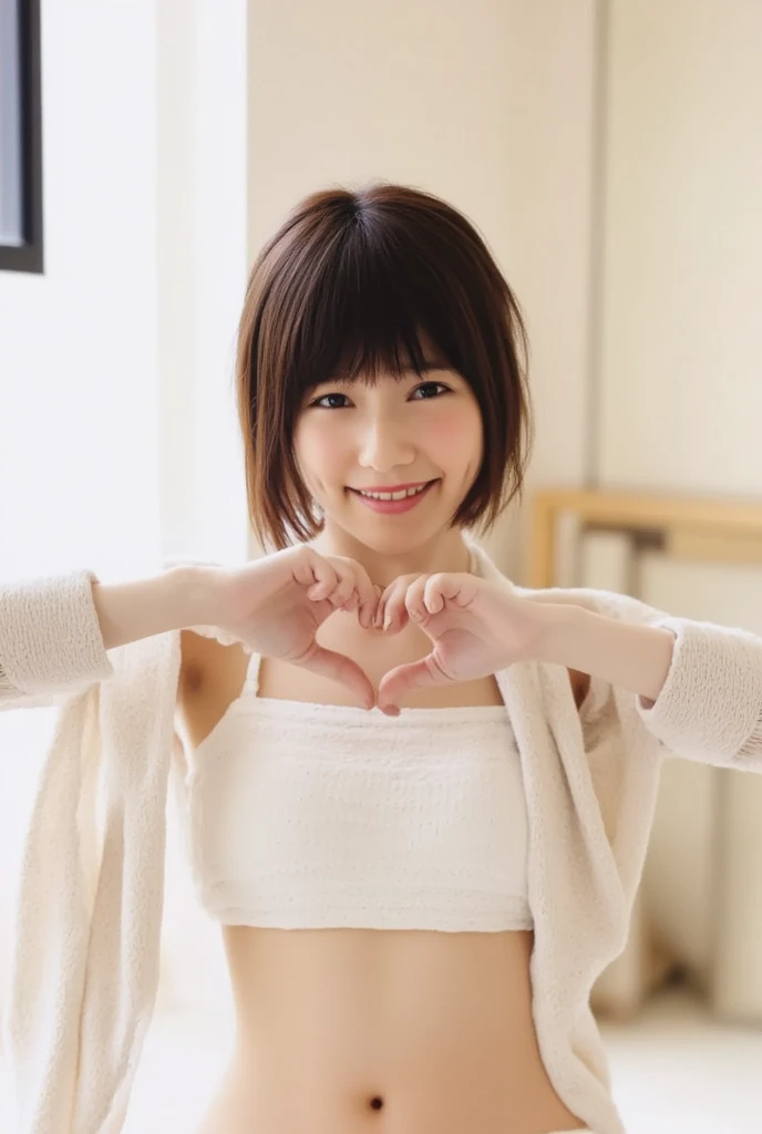 A smiling woman is posing alone wearing off-the-shoulder pajamas, making a firm big heart shape with both hands, and holding them in front of her chest, View above collarbone、The background is a monotone 、
