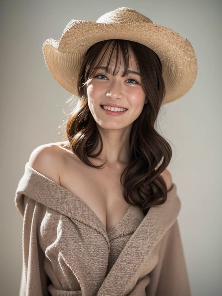25 Year old woman, brown Hair, Cavallerie Hat