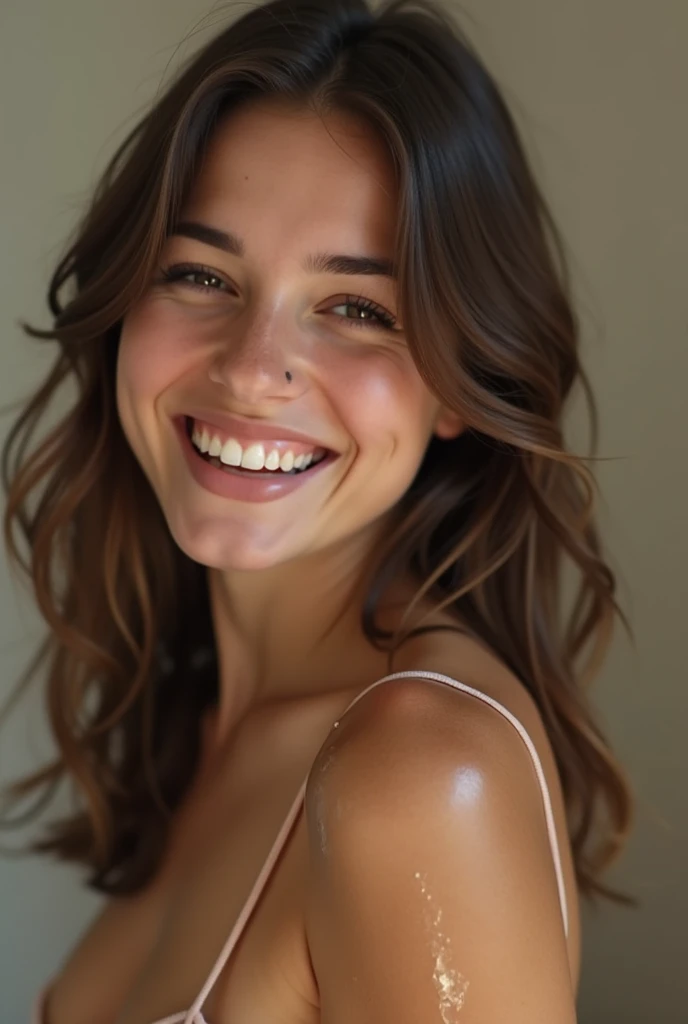 olie belle brune hispanic , bien haitllée tout le corps, Angle parfait, Very detailed, 32 ans, visage affectueux, long messy hair, yeux marrons, high resolution, chef-d'artwork, best quality,intricate details, Very detailed,sharpness, Detailed skin,Realistic skin texture,texture, detailed eyes, professionnel, 4k, sourire, shot with Canon, 85mm,faible profondeur de champ,couleur de vision kodak, eye shadow, extremely detailed, photo_\(ultra\), photoRealistic, Realistic, Post-traitement, maximum detail, roughness, vrai vie, ultra Realistic, photorealism, La photographie, 8k euh, La photographie, sans soutien-gorge, machines à sous