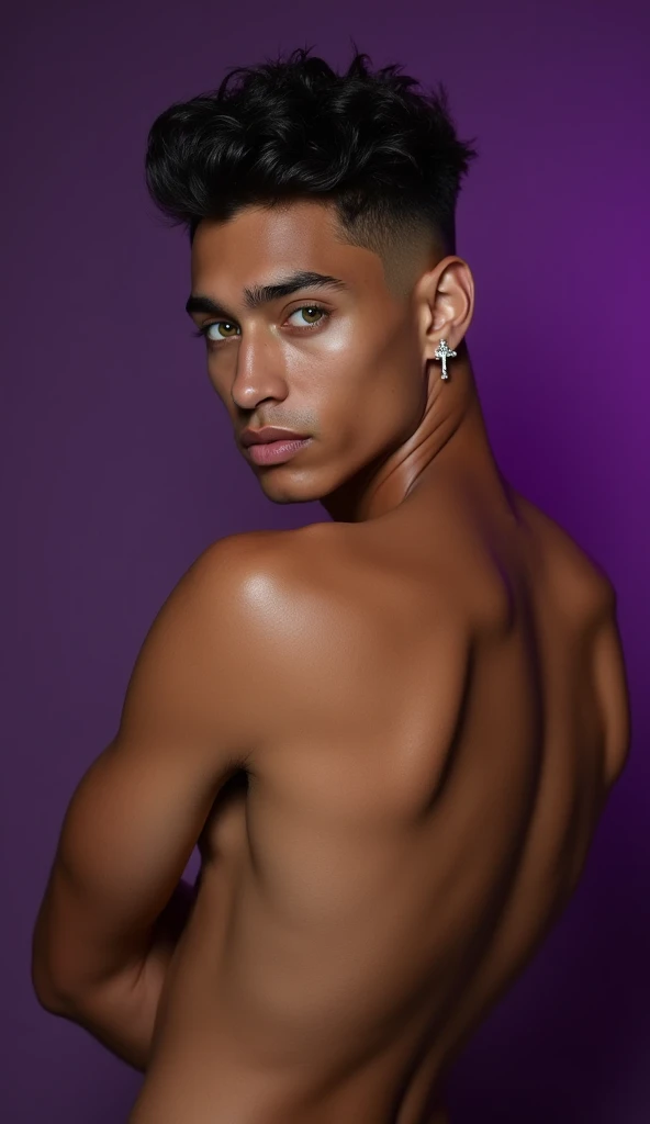 A brown man with wavy hair, with pink panties with green details and with screamer all over the body, he&#39;s not very strong and he&#39;s gay