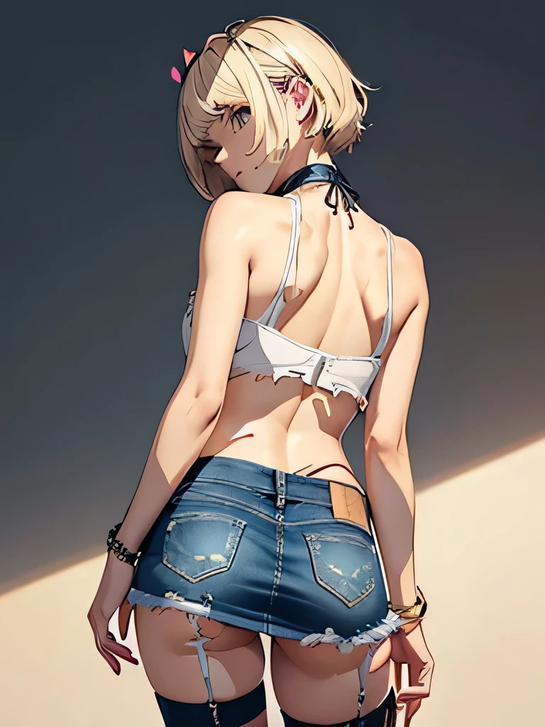 1girl, franja, ombros apertados, Corpo de Loli, Menina de 15 anos, blonde hair, short hair, olhos amarelos, seios, clivagem, boca sensual, seios pequenos, bunda de frente para o espectador, back to screen, sorrir, tenso, micro shorts 1.3, Ultra HD | | | |, Imagem 4k, glasses, character near the camera
