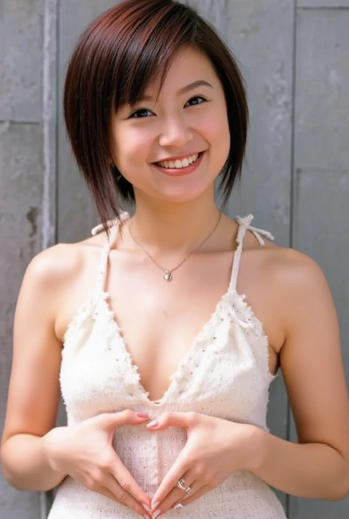  only one woman with a cute smile is cute,  make a big heart with both hands , Hold it in front of your chest , View above the collarbone、  has a monotone background 、(((Completely naked)))