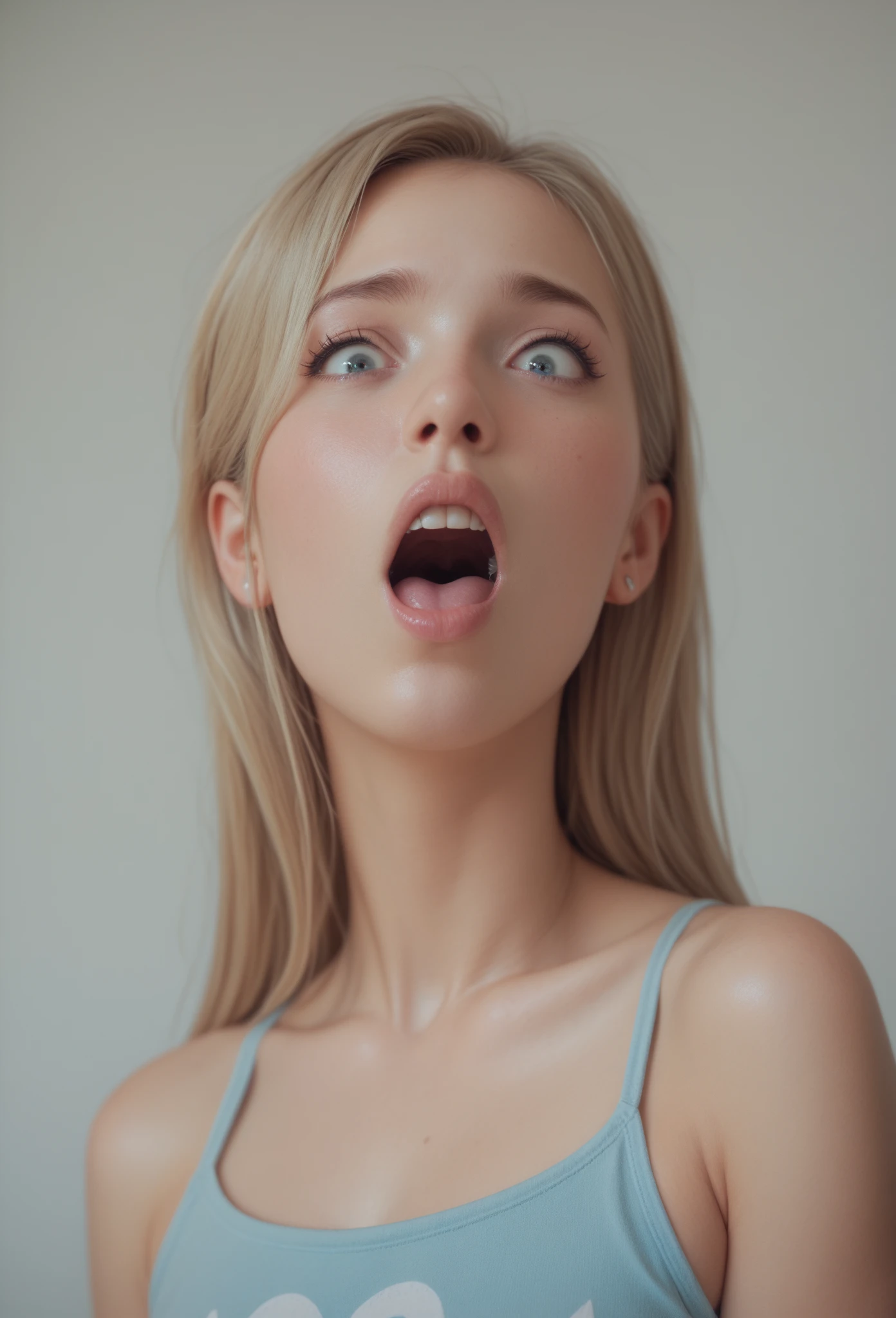 shocked   girl 