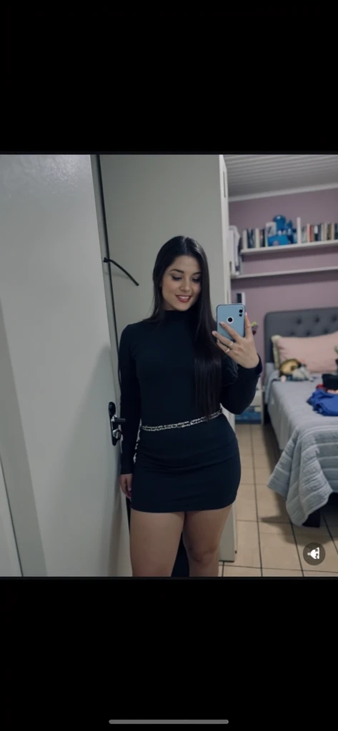 nude girl, thicc thighs