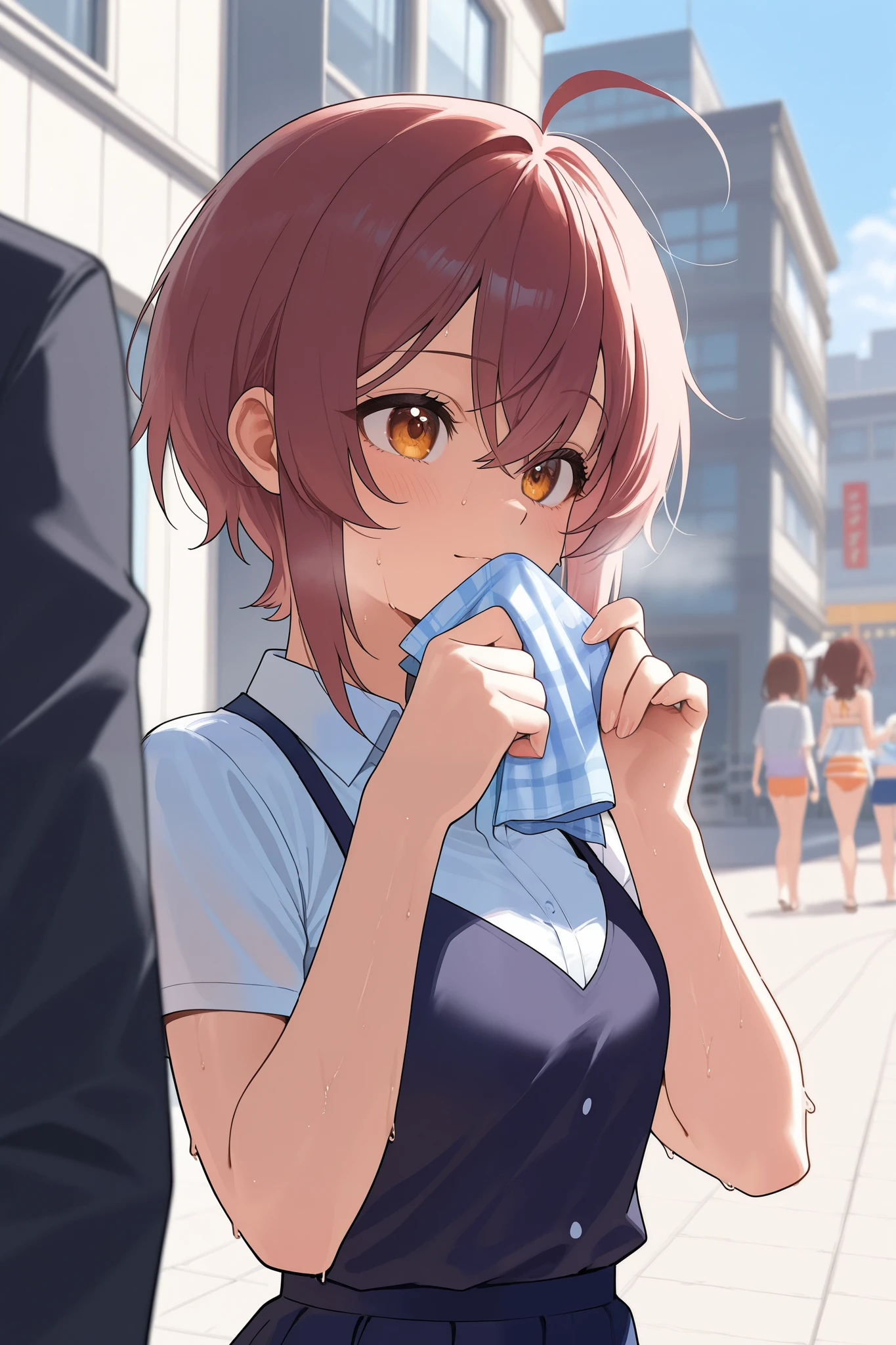 longshot、a girl, Building Street、Hot summer wipe sweat from the face with a handkerchief