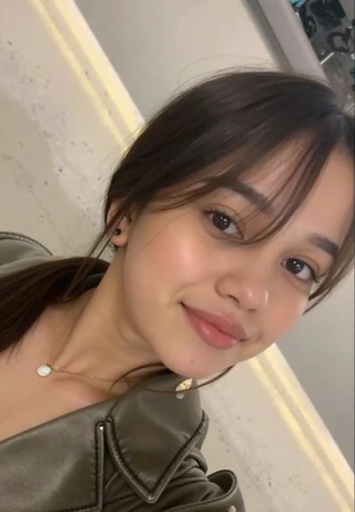 jenna_Ortega, they are not portega, they are doing a report