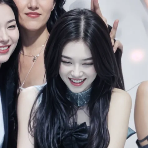On Stage、topless、Wet、laughing、Cute woman