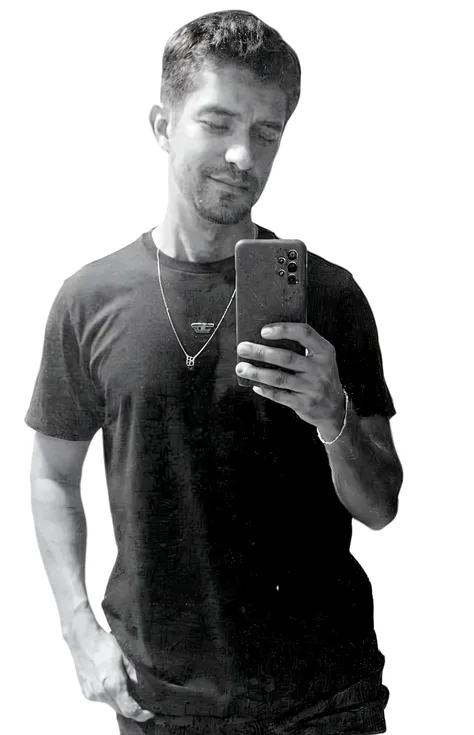 arafed man with short hair and no shirt standing next to a wall, lean man with light tan skin, chiseled abs, sweaty abs, shirtless, beautiful handsome body, attractive body, model with attractive body, strong masculine features, with abs, handsome male, prefect body, fitness model, sexy masculine