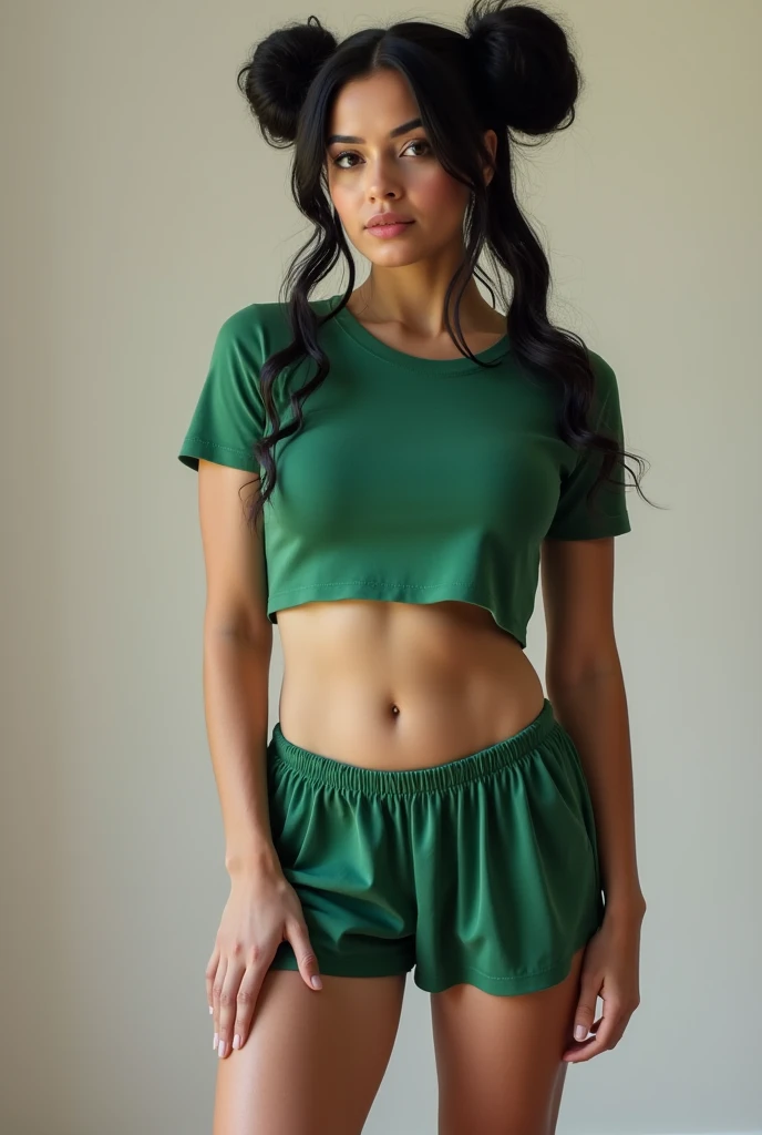 Une femme, cuisses courbé, hanche courbé, , cheveux noirs coiffé en 2 longue tresse et épaisse , position de dos , dos a la caméra, position dos a nous, taille fine , peau très blanche

 T-shirt crop top vert , mini jupe plissée vert,mini-jupe trop petite, mini-jupe très courte, mini-jupes moulante 

