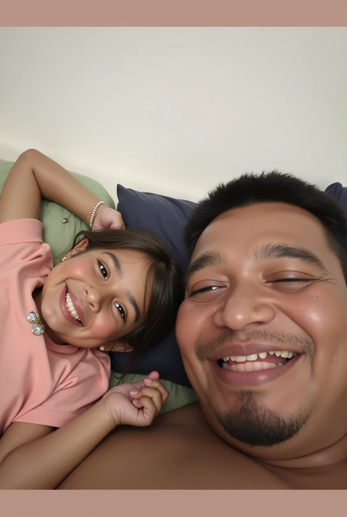 There's a man and a girl who are brushing their teeth, Fotografia Selfie 8k, Tomado com Sony Alpha 9, with a kid, taken with sony a7r camera, sneering at the camera, Tiro no iPhone 1 3 Pro, edu souza, Tiro no iPhone 1 3 Pro Max, imagem de qualidade muito baixa, foto Selfie, Selfie, In Sao Paulo