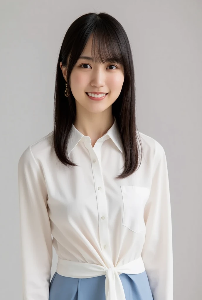 Japanese women, 40s, White background, simple背景,Long Hair、White-brown hair, Slender, 4K, 8K, High quality, Beauty products, EyesBeautiful Eyes, simple, It is high resolution.,1 person,Beautiful Skin,Beautiful Skin、Natural smile、Short sleeve、Wearing a white shirt