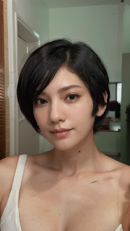 (Chica japonesa), cabello corto, ojos verdes, piel blanca, 25 years old, dormitorio, alta calidad.