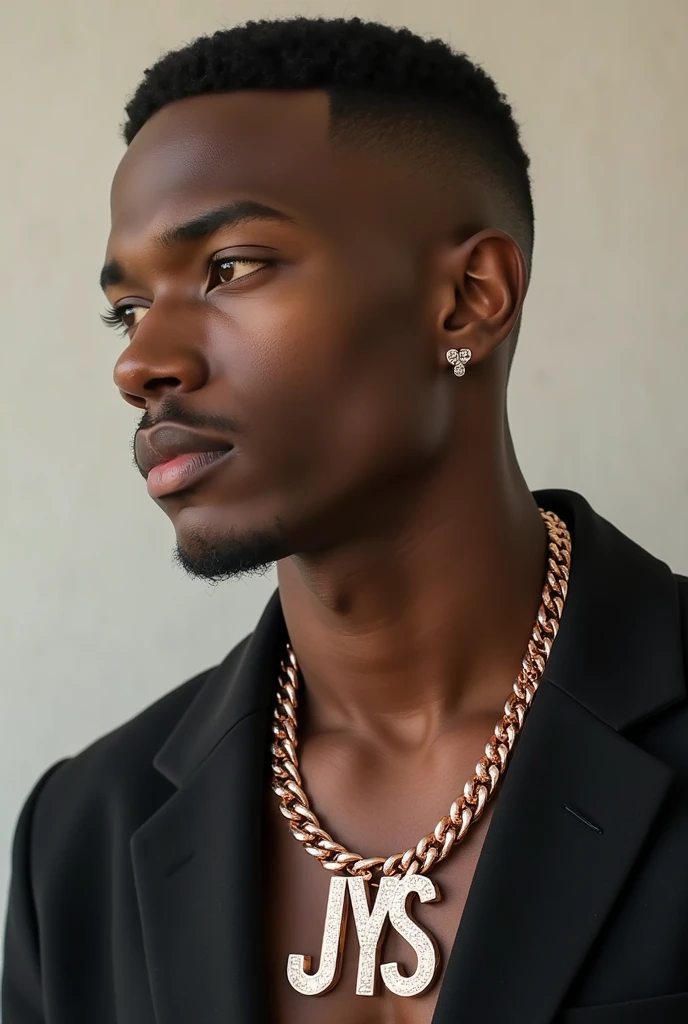 a close up of a man with a chain around his neck, joias rapper, usando uma bandana e corrente, neck chains, joias do rapper bling, taken in the early 2020s, sem sombras, aceso de lado, inspirado em Byron Galvez, usando correntes, imagem de perfil, wears an egyptian ankh necklace, Deiv Calviz, luz discreta