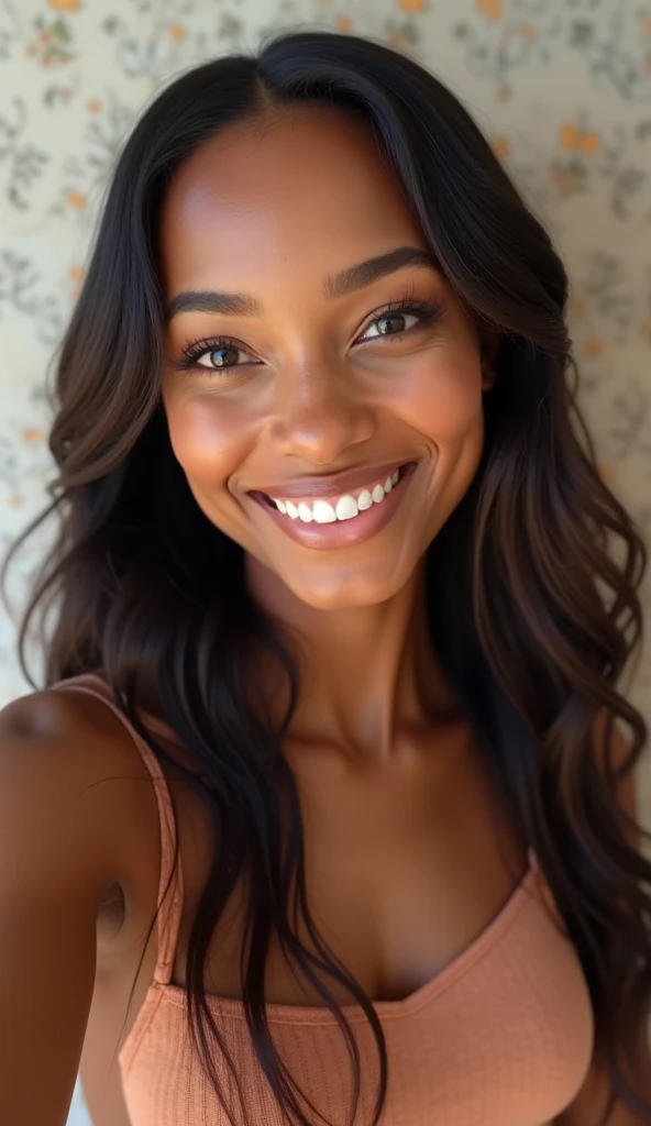  Elle a une peau d'un magnifique ton chocolat, lisse et éclatante. Son visage est délicat, avec des traits bien dessinés : des yeux brillants et expressifs qui attirent l'attention, des sourcils bien dessinés et des lèvres pulpeuses qui se courbent souvent en un sourire chaleureux. Ses cheveux, crépus et volumineux, tombent en boucles naturelles autour de son visage, ajoutant à son charme.

Sa silhouette est voluptueuse, avec une taille fine qui accentue ses courbes généreuses. Ses seins sont pleins et bien proportionnés, mettant en valeur sa féminité. Ses hanches sont larges et se terminent par des fesses bien rondes, qui lui donnent une allure à la fois séduisante et élégante. Elle dégage une confiance en soi qui attire les regards et laisse une impression durable.pupil