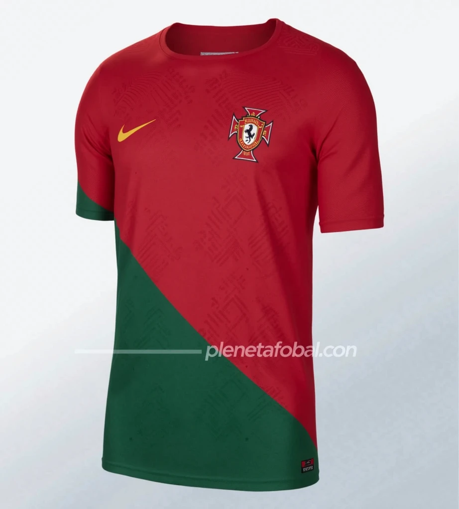 Interclass shirt where the country is Portugal Red